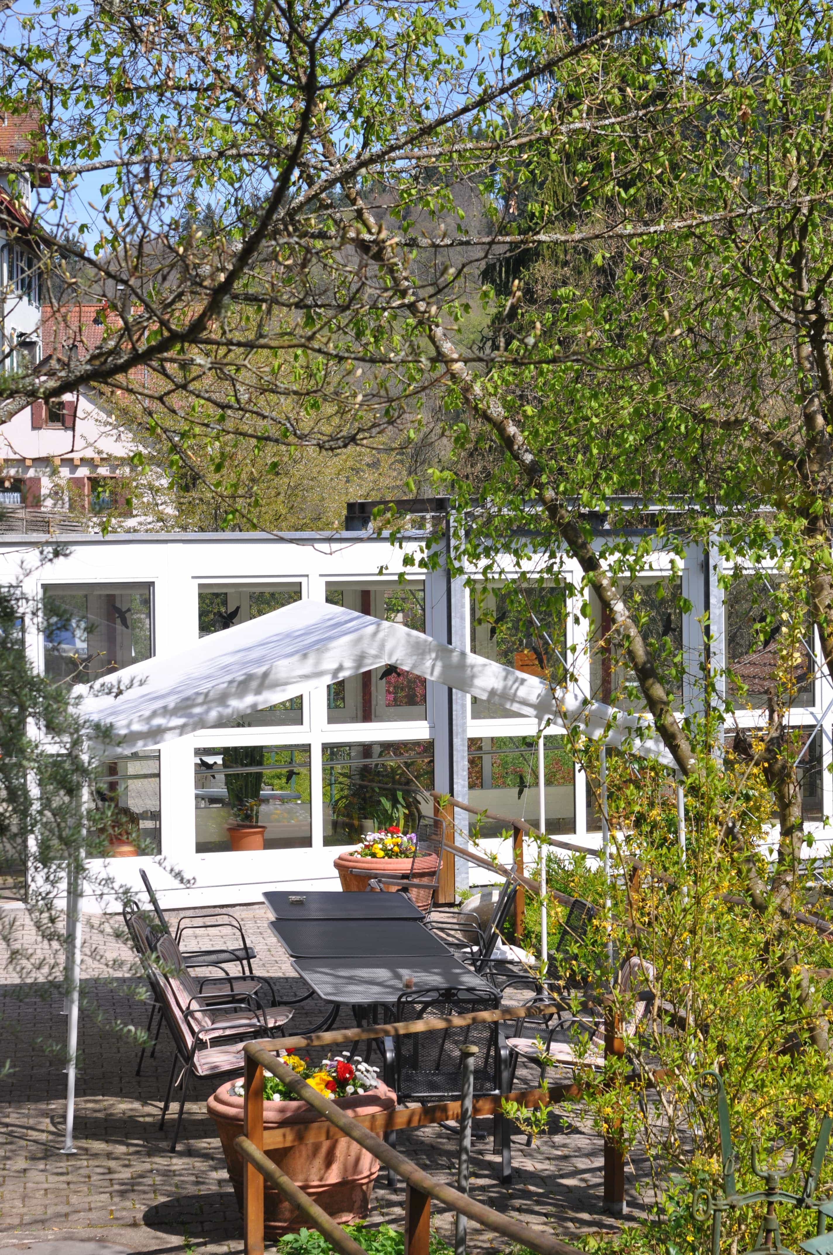 Pflegefachkraft (m/w/d) - attraktive Vergütung! Calw - Seniorenresidenz Schönblick - Pflegia