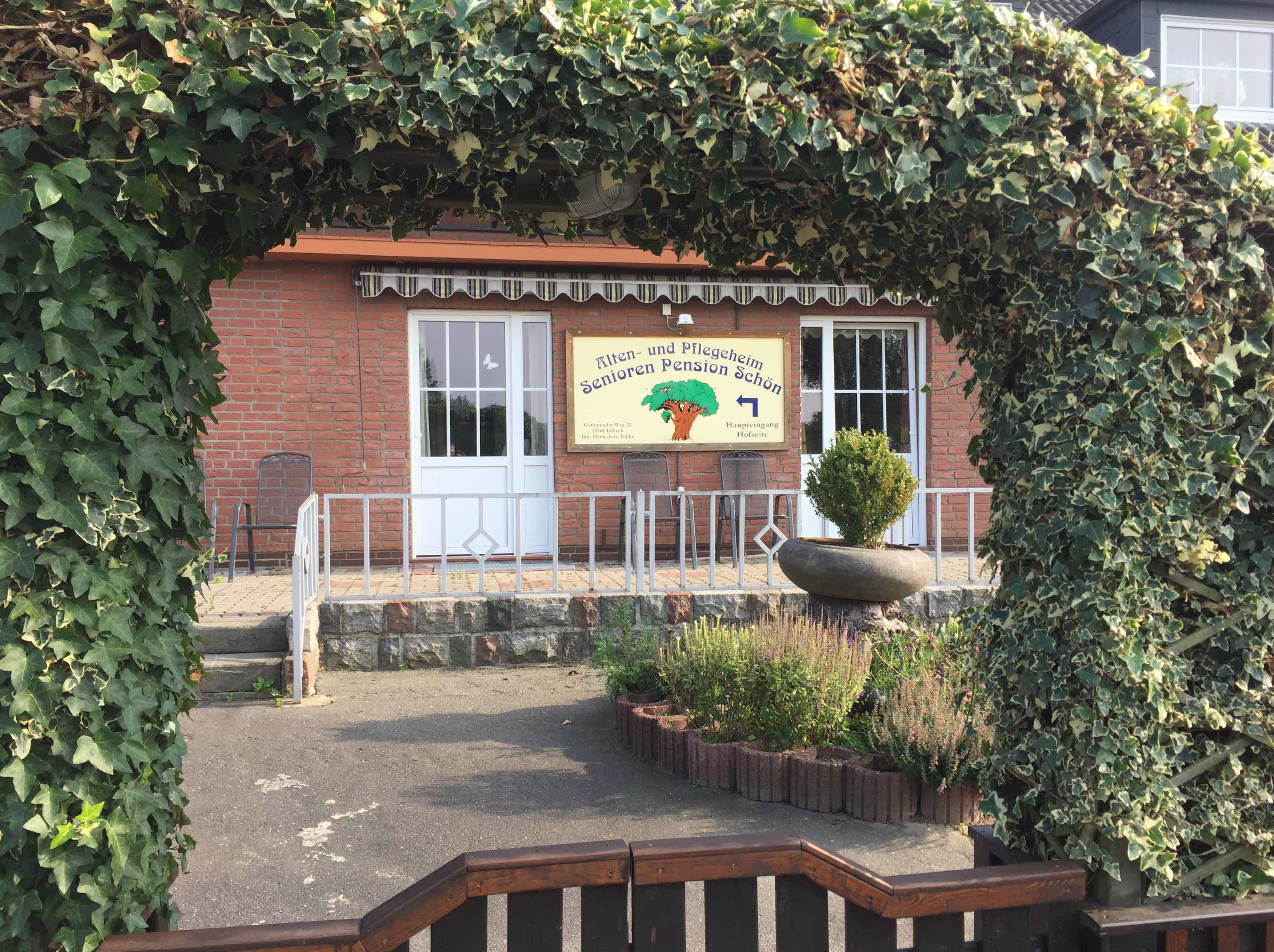 Pflegefachkraft (m/w/d) in Teilzeit (156 Stunden/Monat) - Wir sichern heute Ihre Zukunft! Lübeck - Seniorenpension Schön - Pflegia