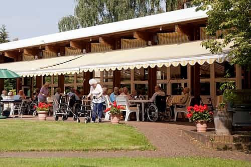 Pflegefachkraft (w/m/d) - Mach Karriere in der Pflege! Bad Nenndorf - Lindenpark Residenz - Pflegia