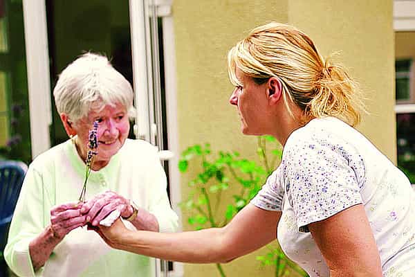 Pflegefachkraft (m/w/d) - Werde unser Held! - Vitanas Senioren Centrum Frohnau - Pflegia