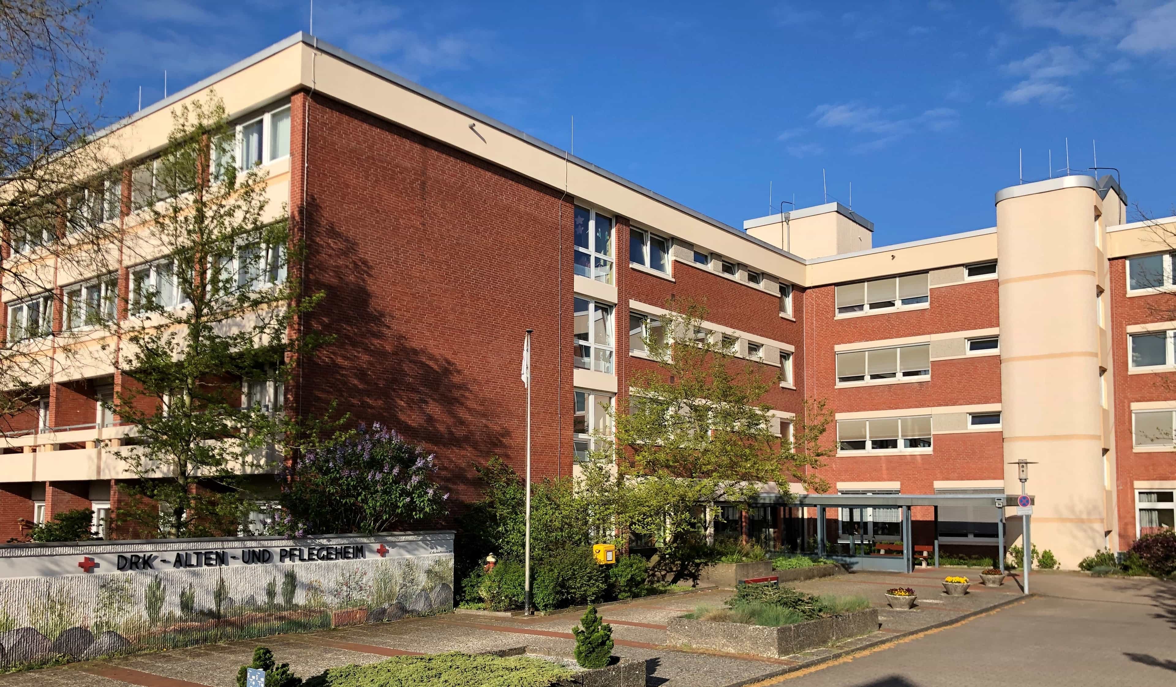 Pflegefachkraft (m/w/d) - Gemeinsam Gutes tun!  Adendorf - DRK Alten und Pflegeheim Adendorf - Pflegia