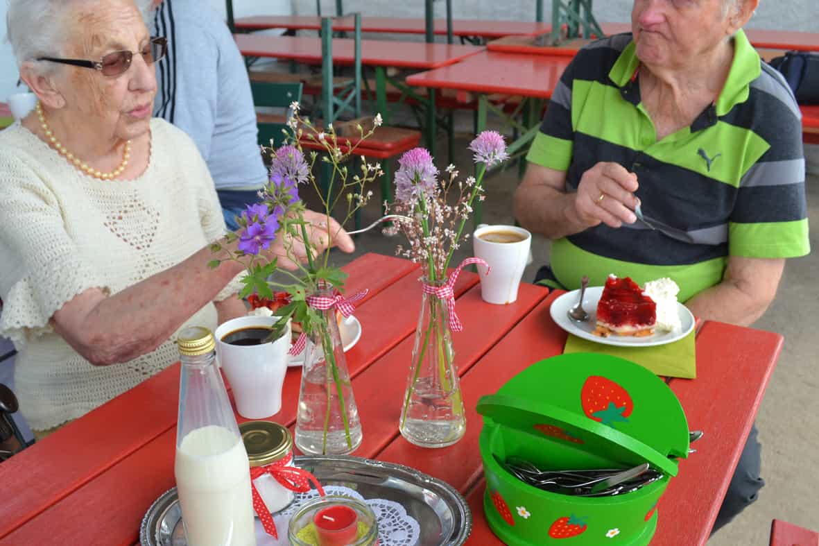 Gelernte Pflegehilfskraft (m/w/d) – Ihr neuer Arbeitsplatz mit attraktiven Arbeitszeiten! - Tagespflege Senioren- und Therapiezentrum Barsbüttel - Pflegia