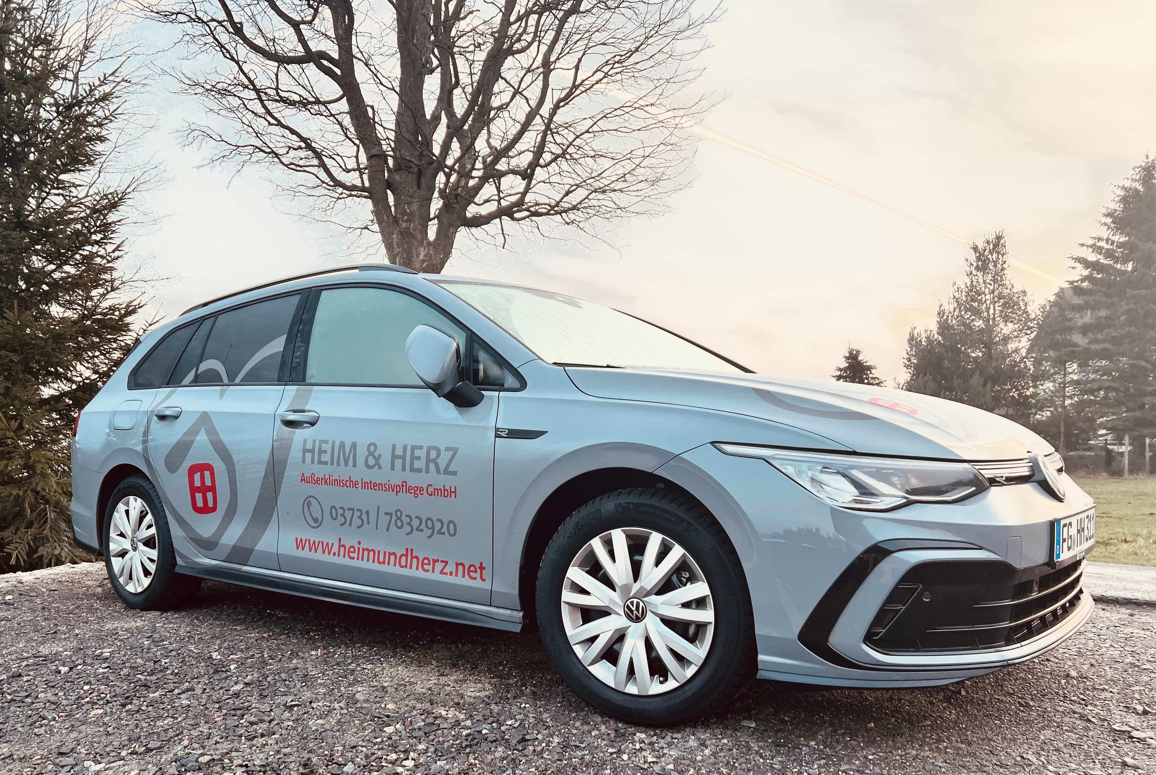 Pflegefachkraft (w/m/d) für die Wohngemeinschaft Brand-Erbisdorf „Am Sonnenwirbel“ mit 12-Stunden-Diensten - Wir suchen Sie! Brand-Erbisdorf - Heim und Herz Intensivpflege WG "Am Sonnenwirbel" Brand-Erbisdorf - Pflegia