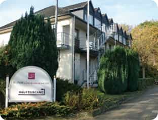 Gesundheits- und Krankenpfleger:in / Pflegefachkraft (m/w/d) primär im Nachtdienst (20-35 Wochenstunden) - Wir suchen Sie! - Klinik Lüneburger Heide - Pflegia