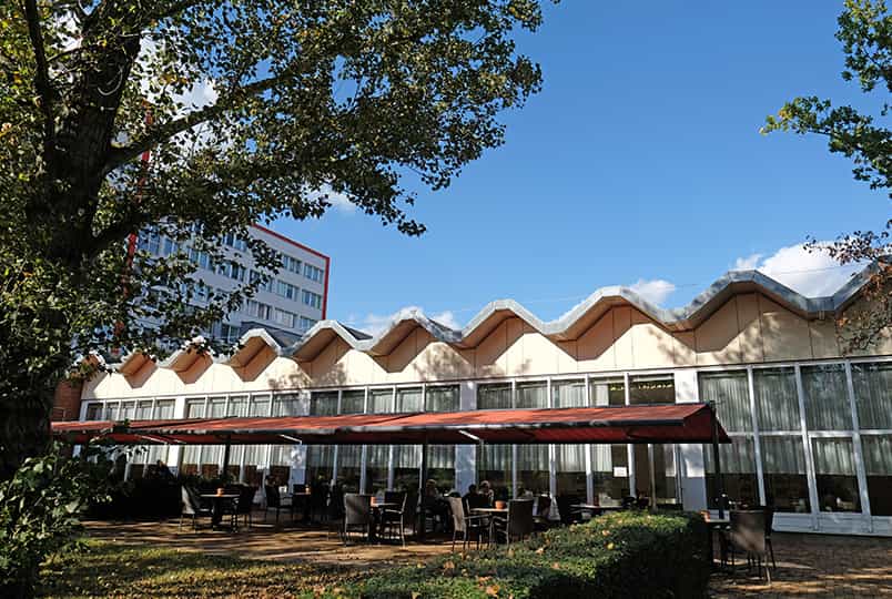 Pflegefachkraft (m/w/d) in Teilzeit (35 Stunden/Woche) - Dein Arbeitsplatz in einer familiären Arbeitsatmosphäre! Leipzig - AWO Seniorenzentrum "Dr. Margarete Blank" Leipzig - Pflegia