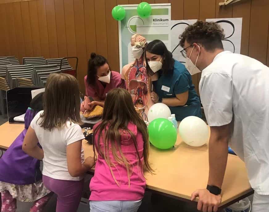 Pflegefachperson (m/w/d) für das Notfallzentrum mit Decision Unit - Ein guter Zusammenhalt! - Klinikum Neumarkt - Pflegia