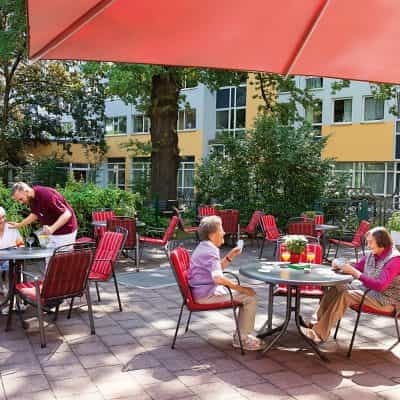 Pflegefachkraft (m/w/d) für den Tagdienst - Überzeuge Dich selbst von unserer Atmosphäre! Chemnitz - SenVital Senioren- und Pflegezentrum Chemnitz Niklasberg - Pflegia