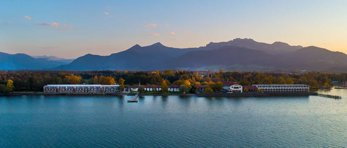 Gesundheits- und Krankenpfleger:in (m/w/d) - Arbeiten wo andere Urlaub machen!  Bernau am Chiemsee - Medical Park Chiemseeblick - Pflegia