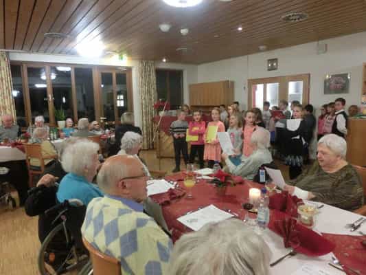 Gelernte Pflegehilfskraft (m/w/d) mit einjähriger Ausbildung - Bewirb dich jetzt! Tegernsee - Seniorenzentrum "Der Schwaighof" GmbH - Pflegia