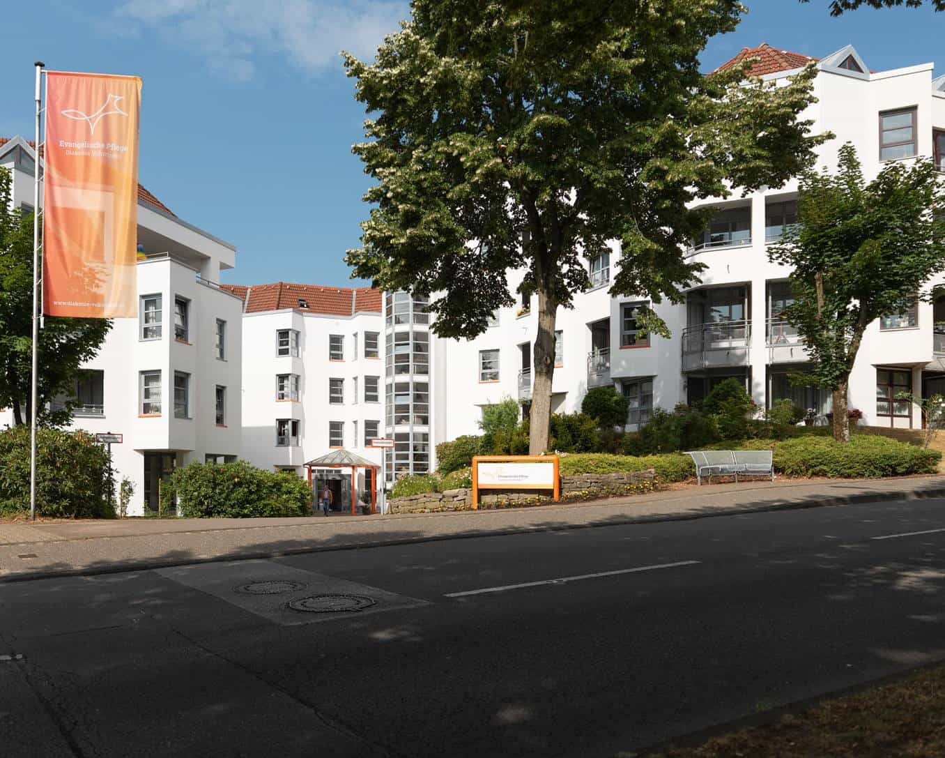 Examinierte Pflegefachkaft (m/w/d) - Hier bist Du richtig! Wuppertal - Evangelische Pflege Diakonie Vohwinkel - Pflegia