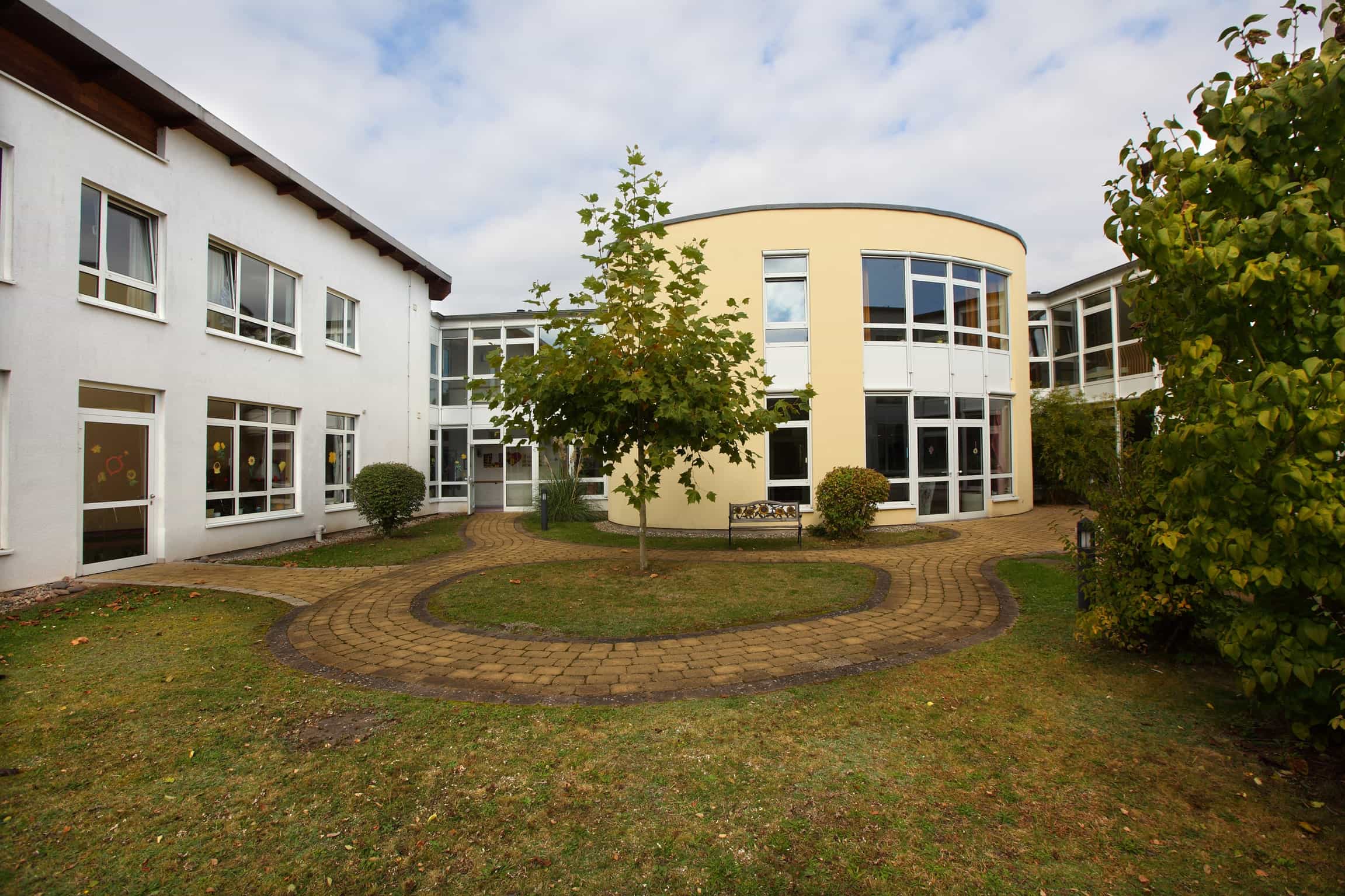 Pflegefachkraft (m/w/d) - werde jetzt Teil eines herzlichen Teams! - DRK Gästehaus Lebach - Pflegia