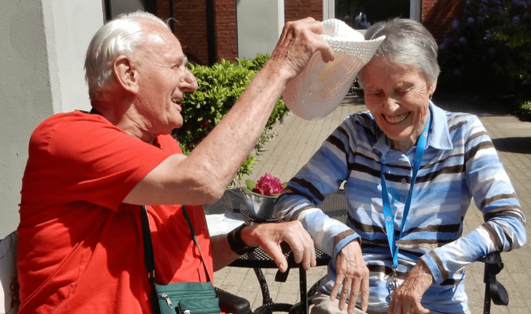 Wohnbereichsleitung (m/w/d) - Wir suchen Zuwachs in unserem Team! Hamburg - Diesterweg-Stiftung - Pflegia