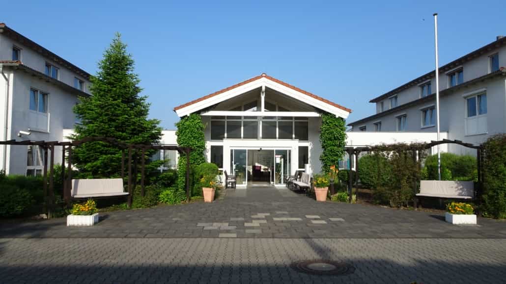 1-jährige Pflegeassistent:in (m/w/d) - ein familiärer und zukunftssicher Arbeitsplatz wartet auf Dich! Swisttal - newcare home Swisttal - Pflegia