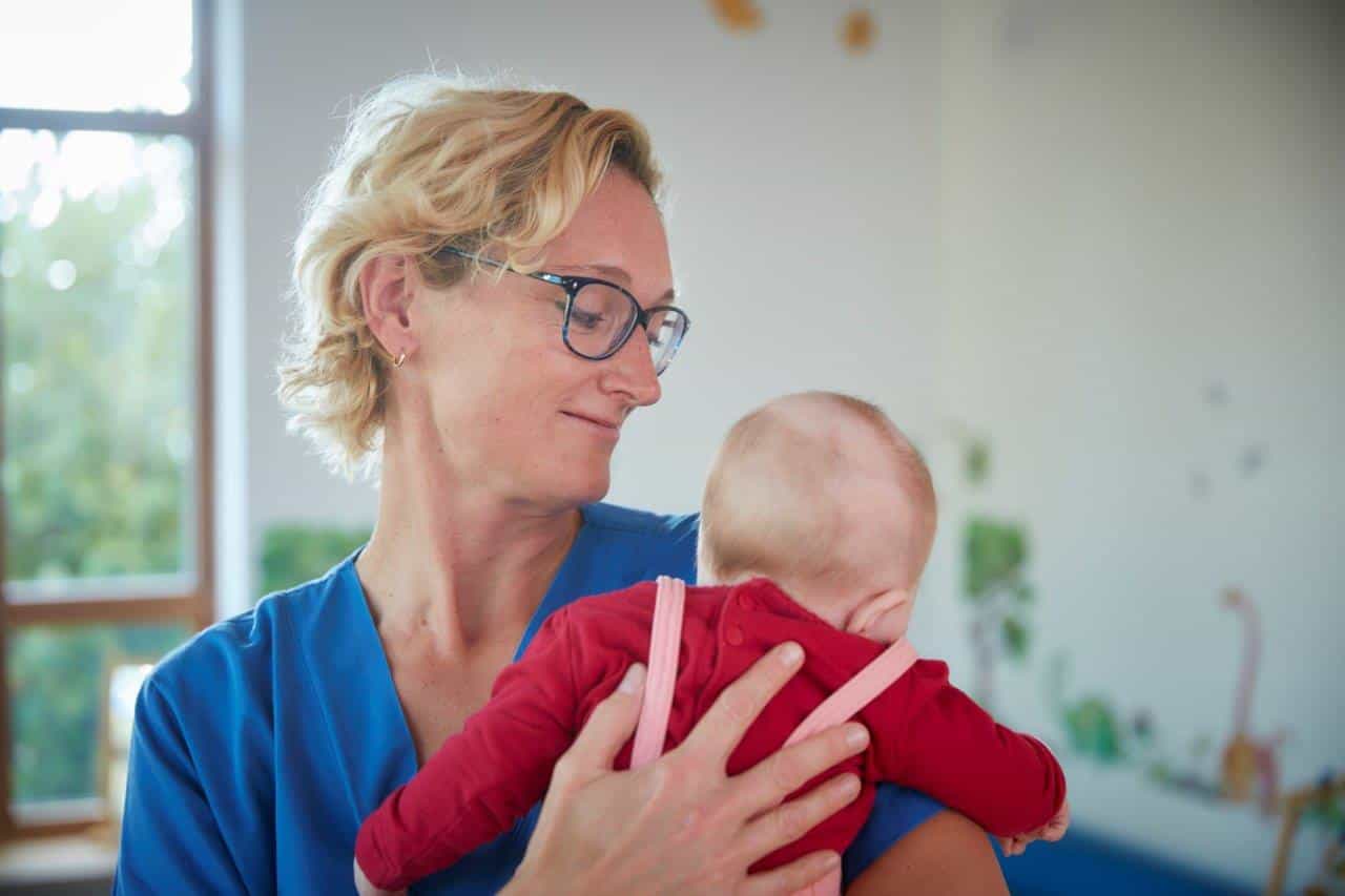 Pflegefachkraft (m/w/d) – Dein neuer Arbeitsplatz mit attraktiven Arbeitszeiten! - Kinderklinik Schömberg - Pflegia