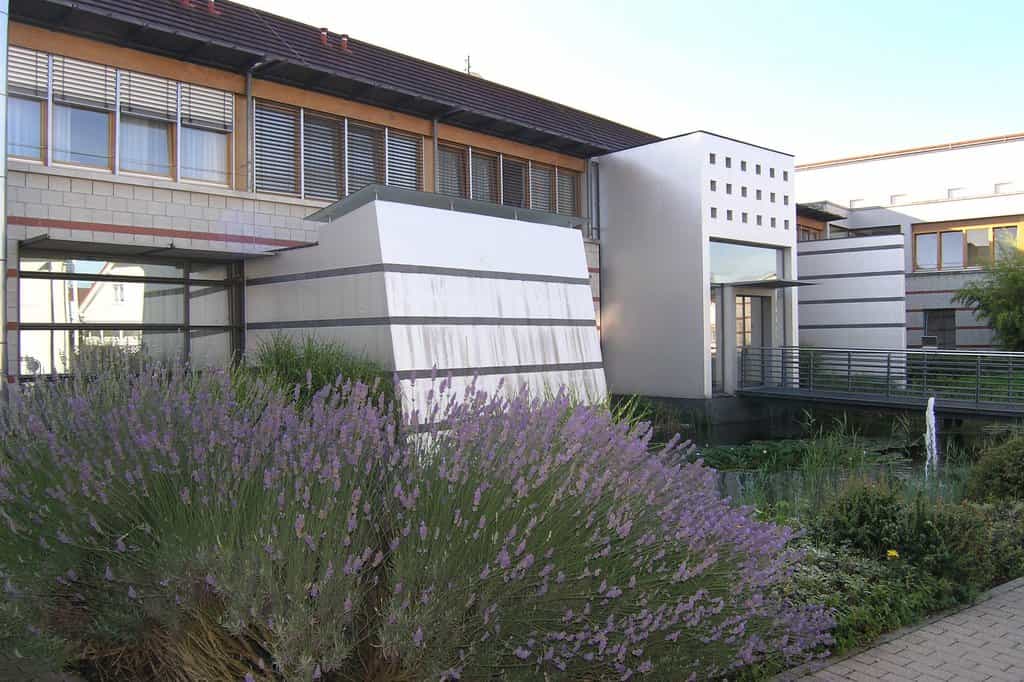 Pflegefachkraft (m/w/d) - Hier können Sie durchstarten! Waghäusel - Lußhardtheim - Pflegia