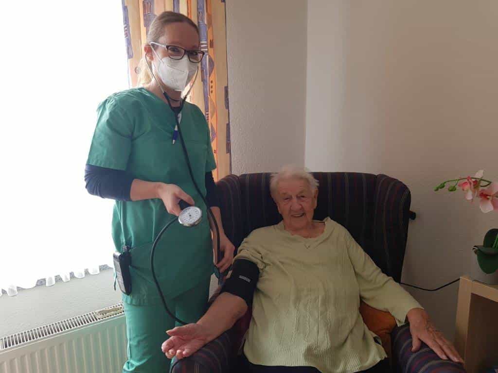 Pflegefachassistent:in (m/w/d) in Teilzeit - Gegenwart, die eine gute Zukunft hat! Köln - Johanniter-Stift Köln-Kalk - Pflegia