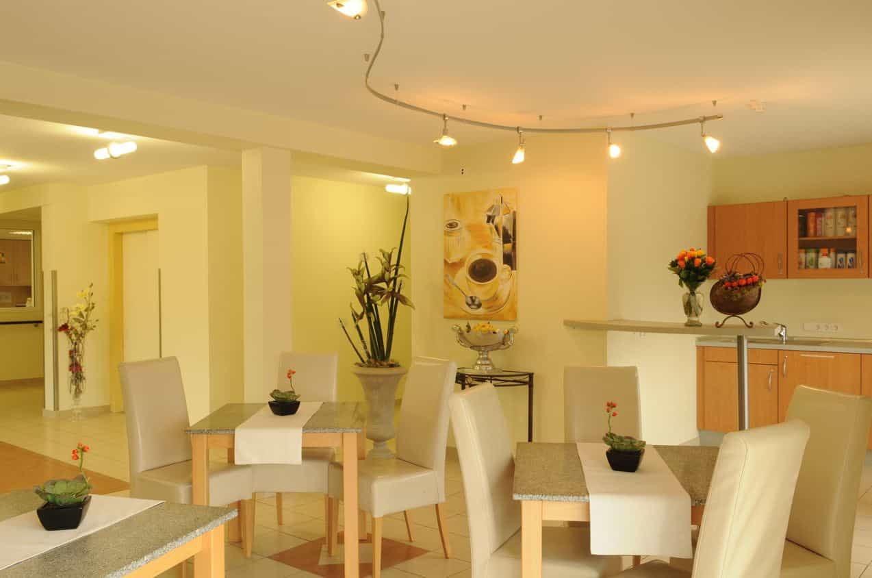Pflegefachkraft (m/w/d) als Dauernachtwache in Teilzeit - Dein neuer Arbeitsplatz in einem familiären Team, auf das Du zählen kannst! - Haus Rothkirch - Pflegia