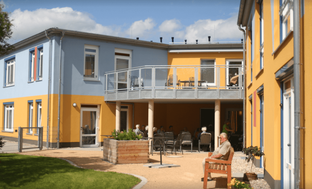 Pflegefachkraft (m/w/d) in Teilzeit (25-35 Stunden/Woche) - werde Teil eines offenen und aufgeschlossenen Teams! Löbau - ASB "Haus am Schulberg" Ebersdorf - Pflegia