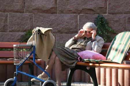 Gelernte Pflegehilfskraft (m/w/d) - Geben und Nehmen! Dresden - Seniorenwohnsitz "Zur Wetterwarte" Dresden-Klotzsche - Pflegia