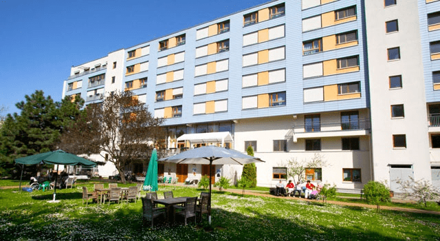 Gelernte Pflegehilfskraft (m/w/d) - Bei uns startet Deine Karriere! Berlin - Seniorenheim Schleusinger Straße - Pflegia