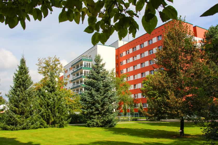 Pflegefachkraft (m/w/d) für den Tages- oder Nachtdienst - Komm in die Sächsische Schweiz! Pirna - Sächsische Schweiz Seniorenzentrum - Pflegia