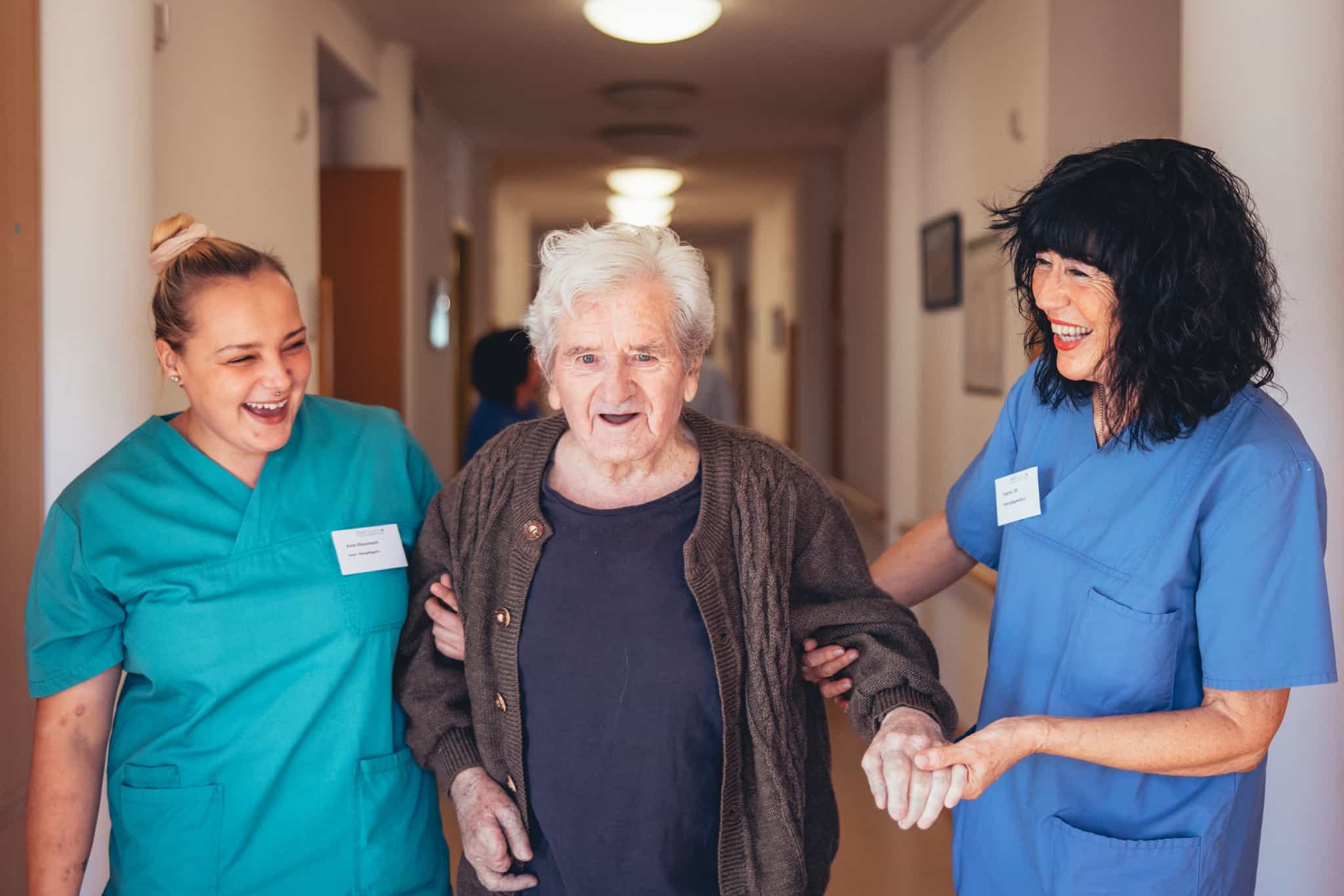 Examinierte Pflegefachkraft / Altenpfleger:in in unseren Seniorenzentren (in Vollzeit) - Starte mit uns in die Zukunft! Karlsruhe - Evangelische Stadtmission Karlsruhe e. V. - Pflegia