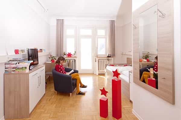 Pflegefachkraft (m/w/d) im Tages- oder Nachtdienst für die Psychosomatische Rehabilitation- Werden Sie Teil der Thure von Uexküll-Klinik! Glottertal - Thure von Uexküll-Klinik - Pflegia