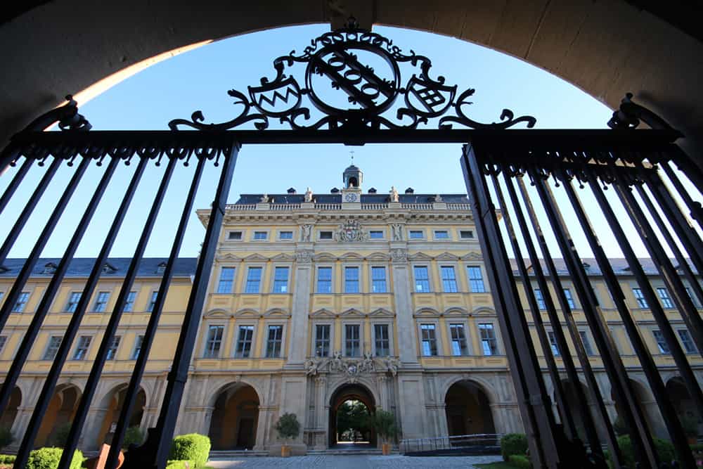 Anästhesietechnische Assistenz (w/m/d) für unsere Teams der Anästhesie - Hier sind Sie richtig! Würzburg - Klinikum Würzburg Mitte - Pflegia