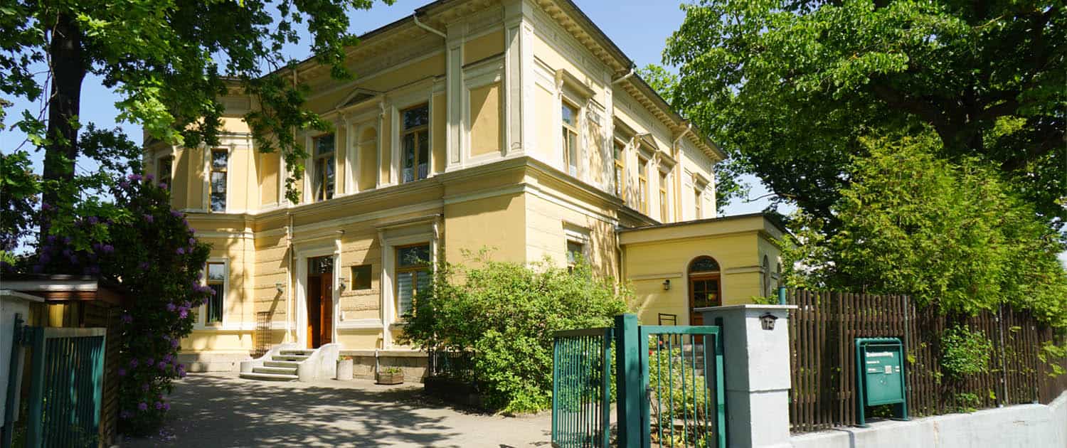 Pflegefachkraft (m/w/d) - Starte mit uns in eine gemeinsame Zukunft!  - Seniorenresidenz Reichenbach - Pflegia