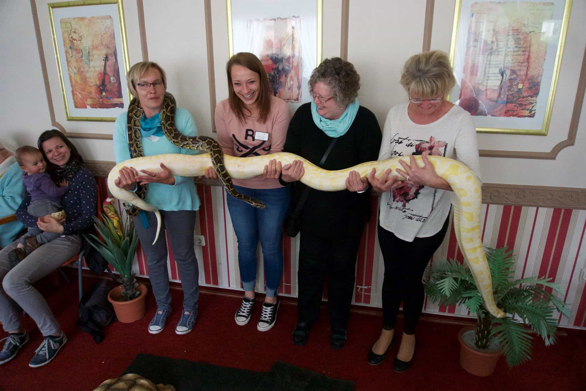 Pflegefachkraft (m/w/d) im Nachtdienst - Mitsprache beim Dienstplan und tolle Zuschläge gibt's bei uns! Bremen - Pflegeheim Leeßem-Barg - Pflegia