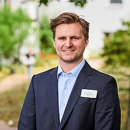 contactPerson.contactPerson.title