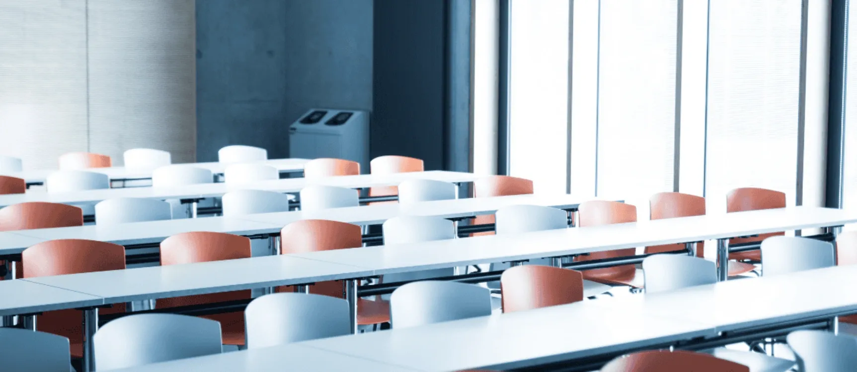 Akademisierung in der Pflege: leeres Universitätszimmer